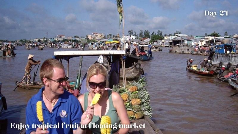 Enjoy Tropical Fruit At Floating Market