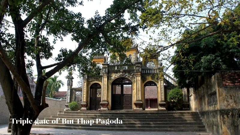 Triple Gate Of But Thap Pagoda