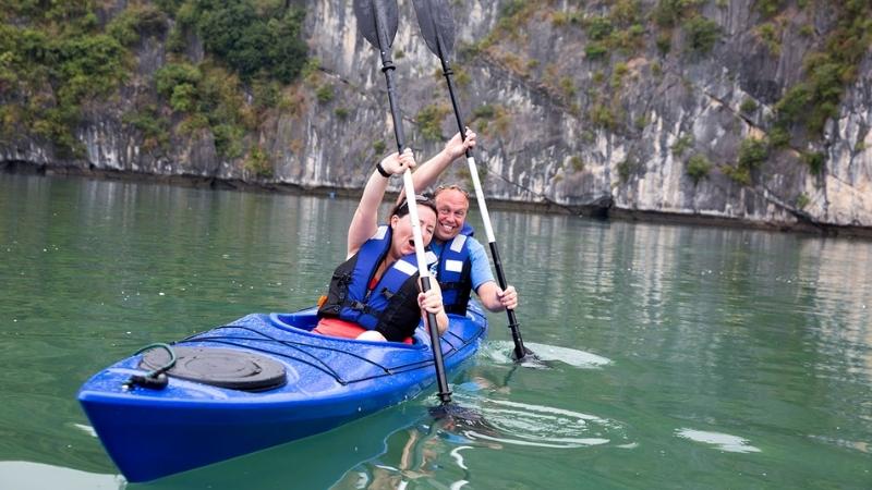 Join Kayaking Activity in Lan Ha