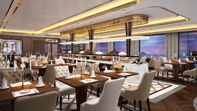 Large And Elegant Restaurant On Cruise