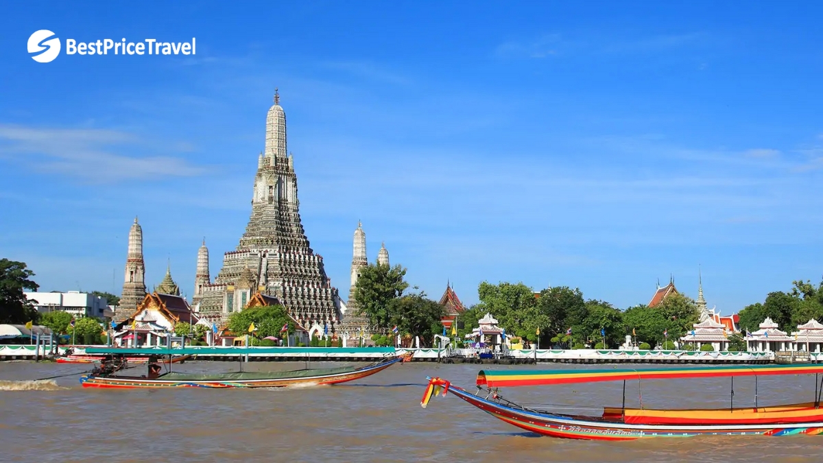 Move To The Spectacular Wat Arun