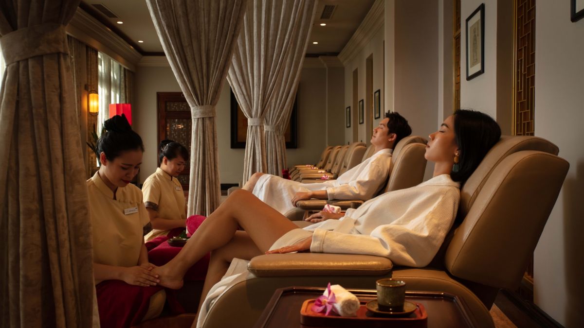 Enjoy Relaxing Foot Massage In Hanoi