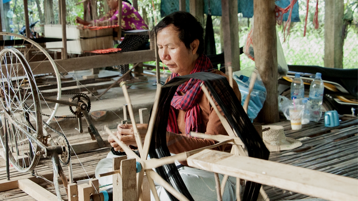 Day 8 Come To Koh Oknha Tey To Learn How Cambodian Silk Is Processed