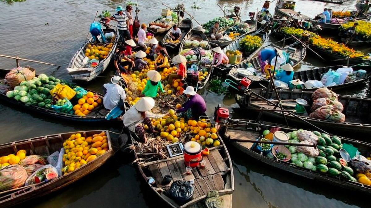 Cai Be Floating Market In The Morning