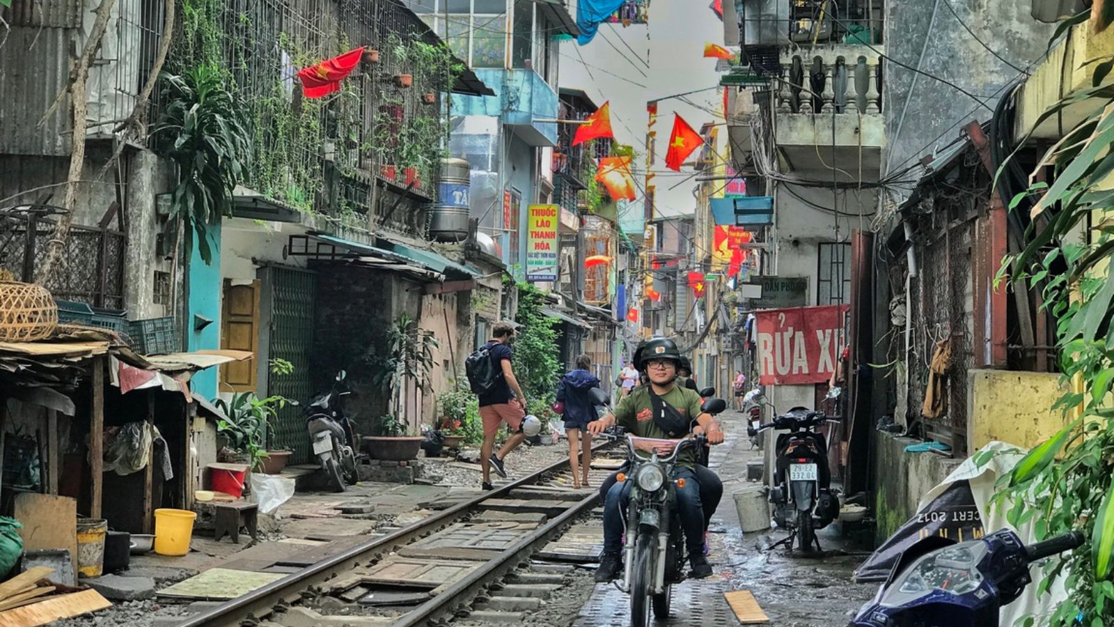 Exploring Hanoi City By Scooter Hanoi Train Street