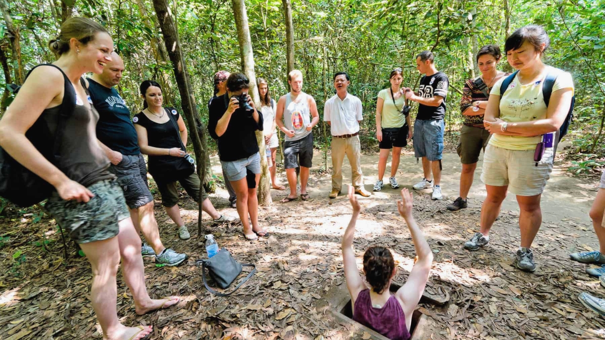 Explore The Underground System Of Cu Chi Tunnels