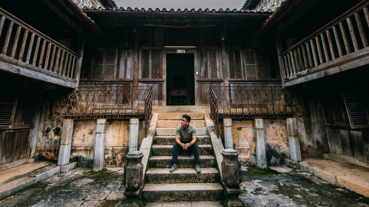 Day 6 Explore The King's Palace In The H’mong Ethnic Village Of Sa Phin