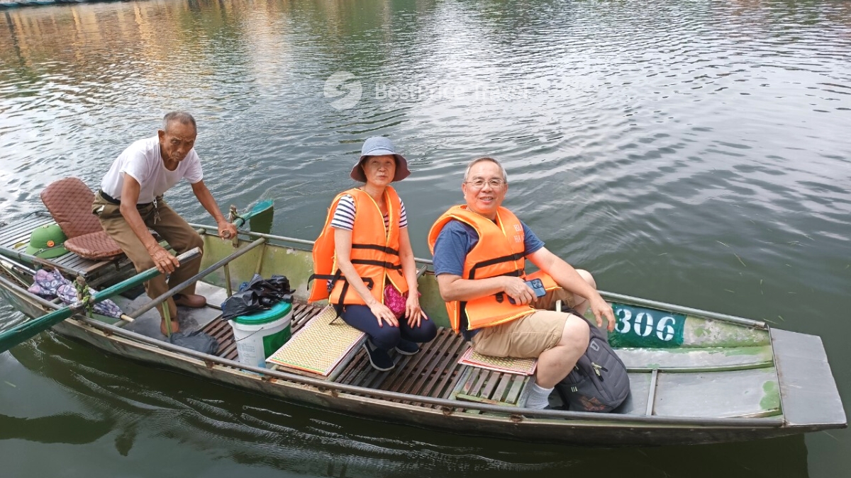 Day 4 Explore Tam Coc By Boat Rowed By Local