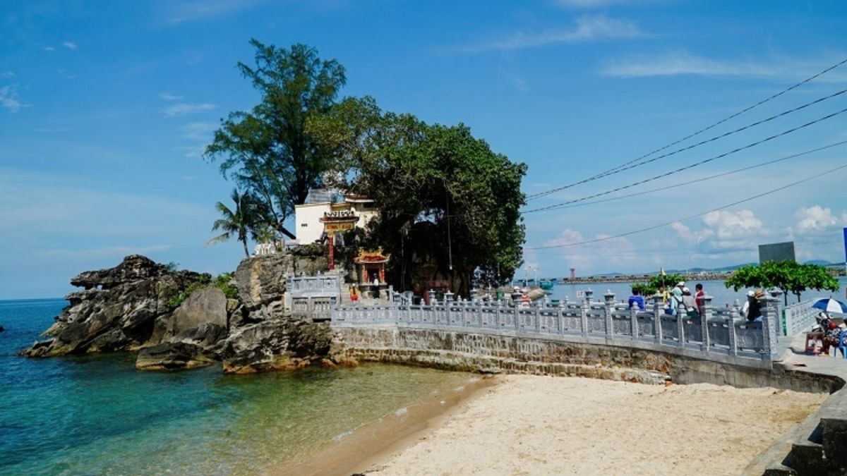 Visit Dinh Cau Temple In Phu Quoc