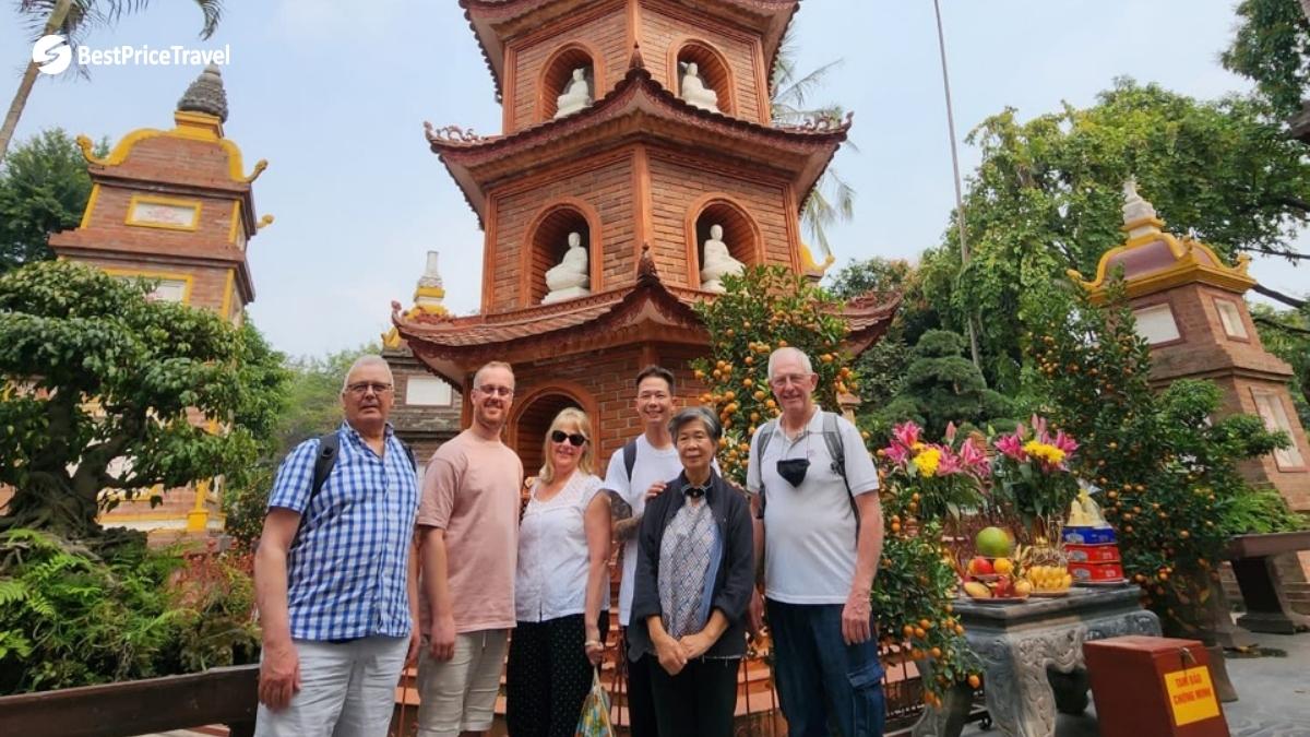 Visit The Ancient Tran Quoc Buddhist Pagoda