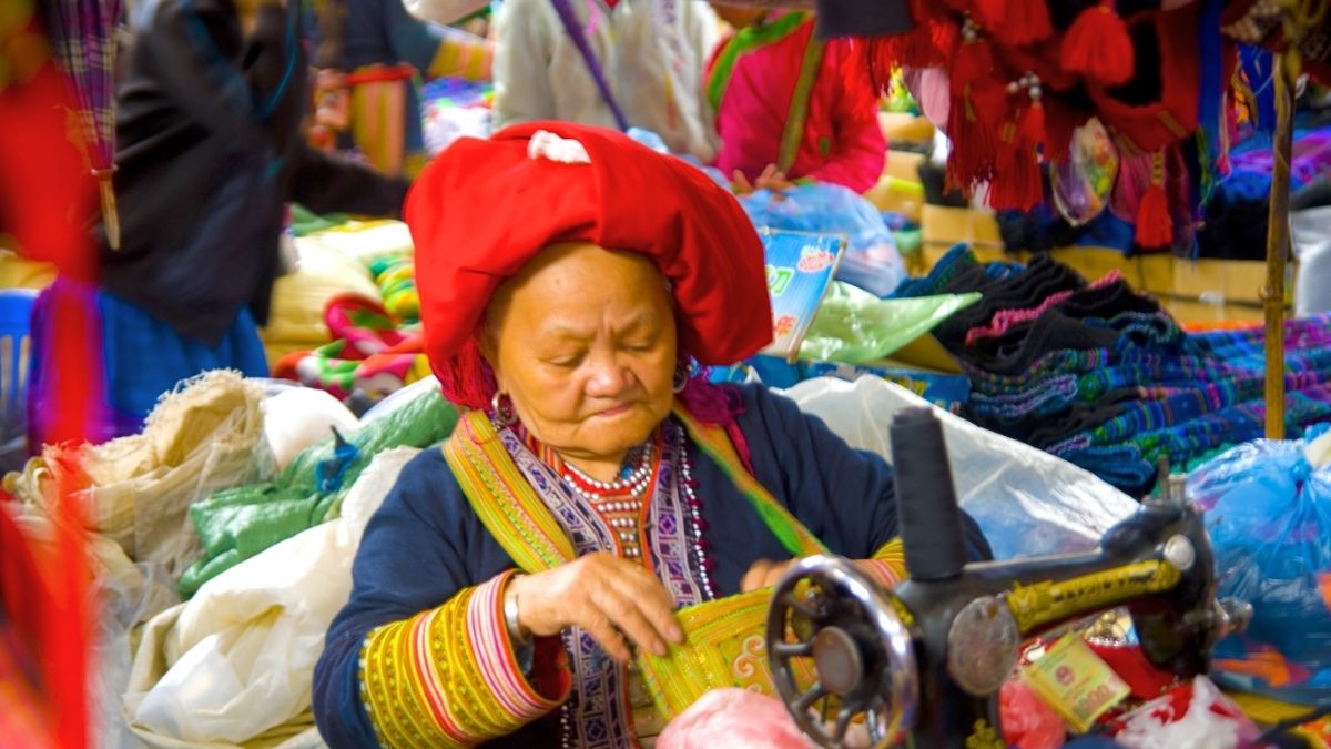 Visit Coc Ly Market Where You Can See Locals Making Traditional Handcrafts