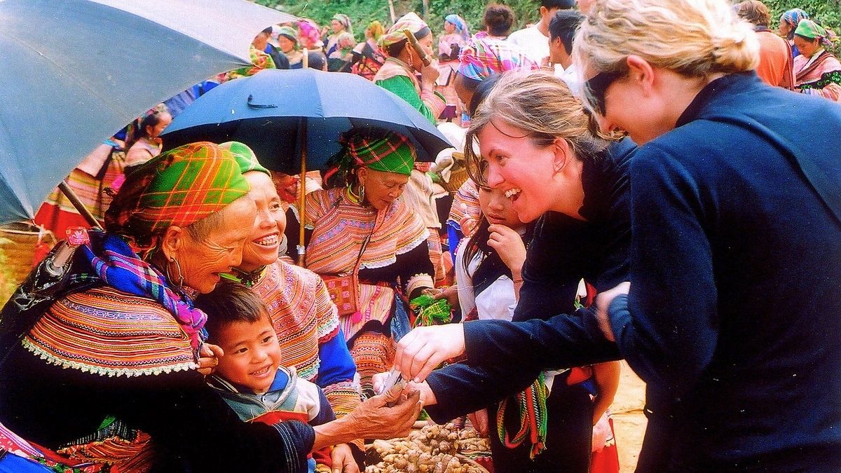 Immerse Yourself In The Vibrant Bac Ha Market