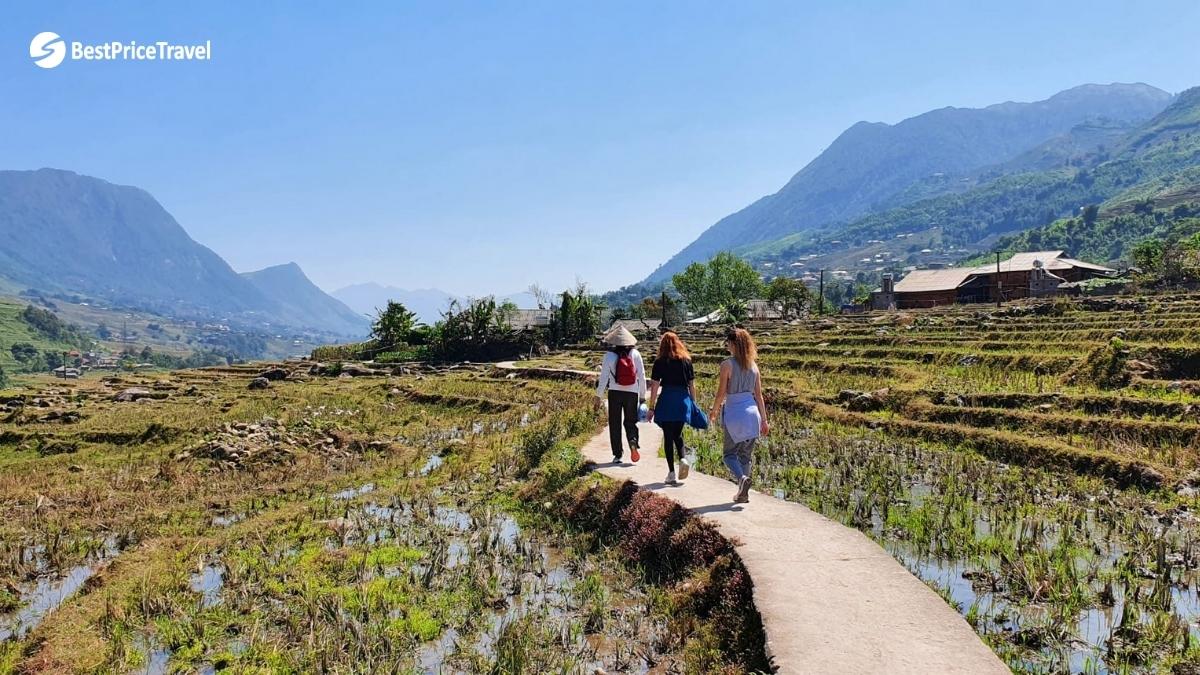 Pass The Stunning Roads While Trekking To Y Linh Ho And Lao Chai