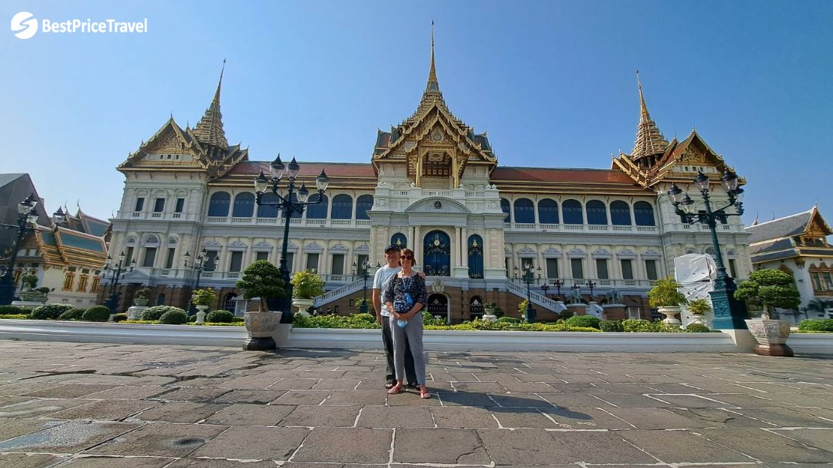 Day 2 Take A Picture At A Grand Palace