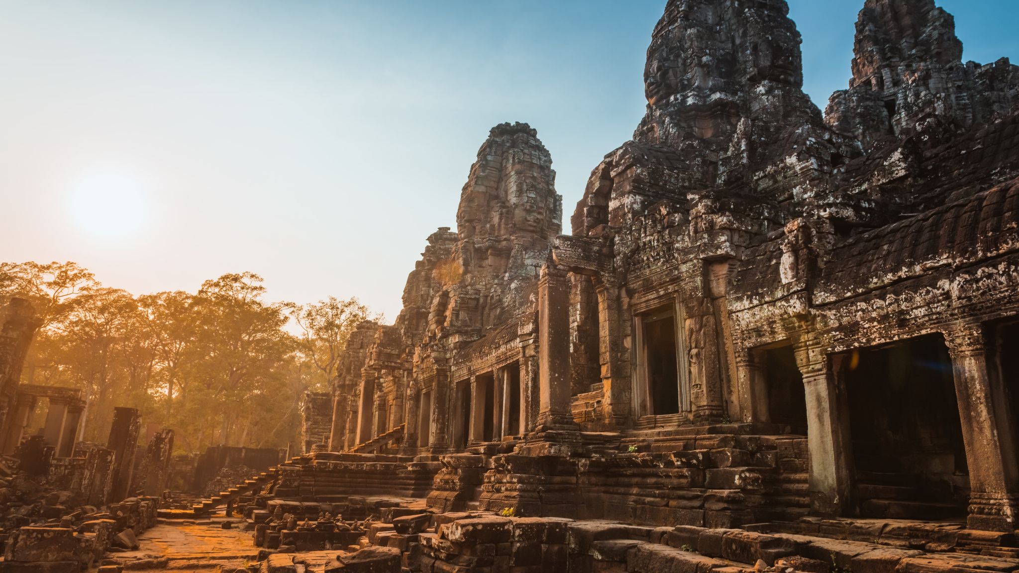 Day 26 Gaze In Awe At The Famous And Impressive Colossal Human Faces Carved In Stone At Bayon Temple