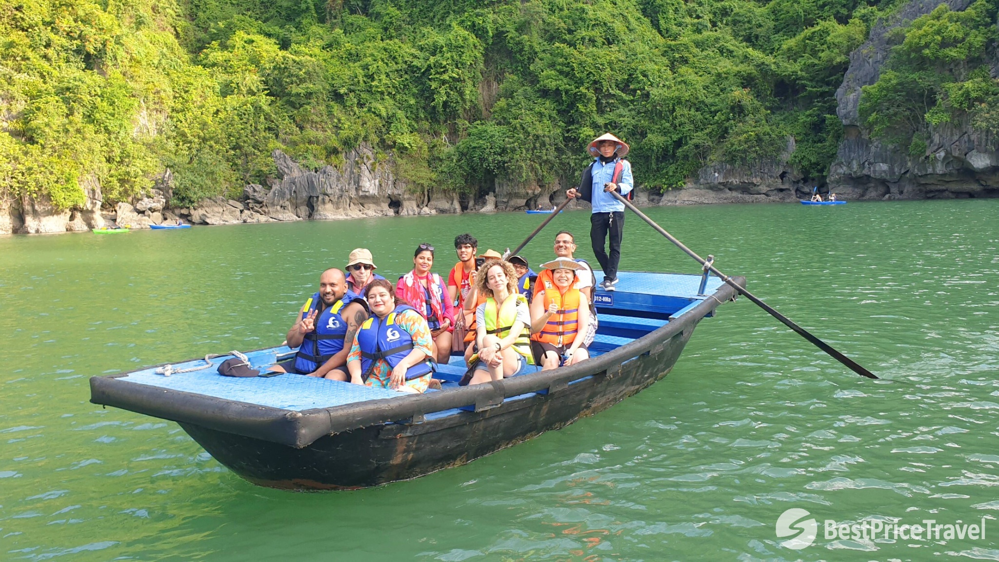 Explore Vung Vieng Village on a Rowing boat