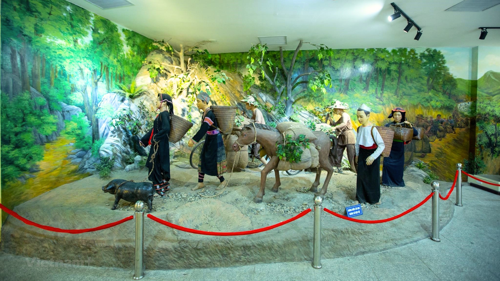 Day 7 Get A Glimpse Of Vietnam History Through Dien Bien Phu Museum