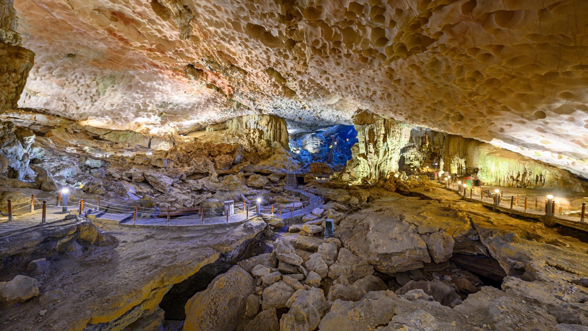 Spectacular view in Sung Sot Cave