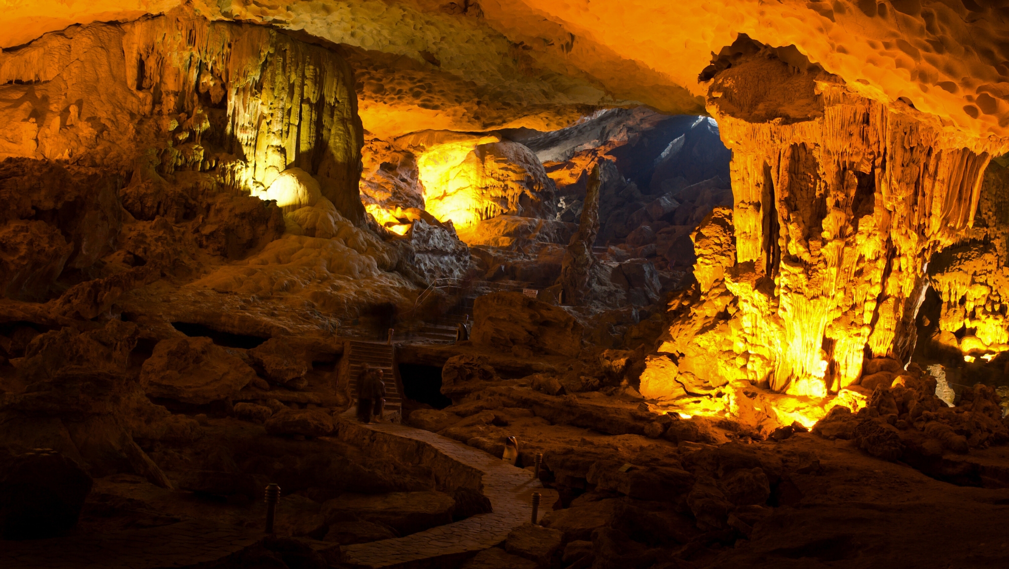 Chance To See The Beauty Of Sung Sot Cave
