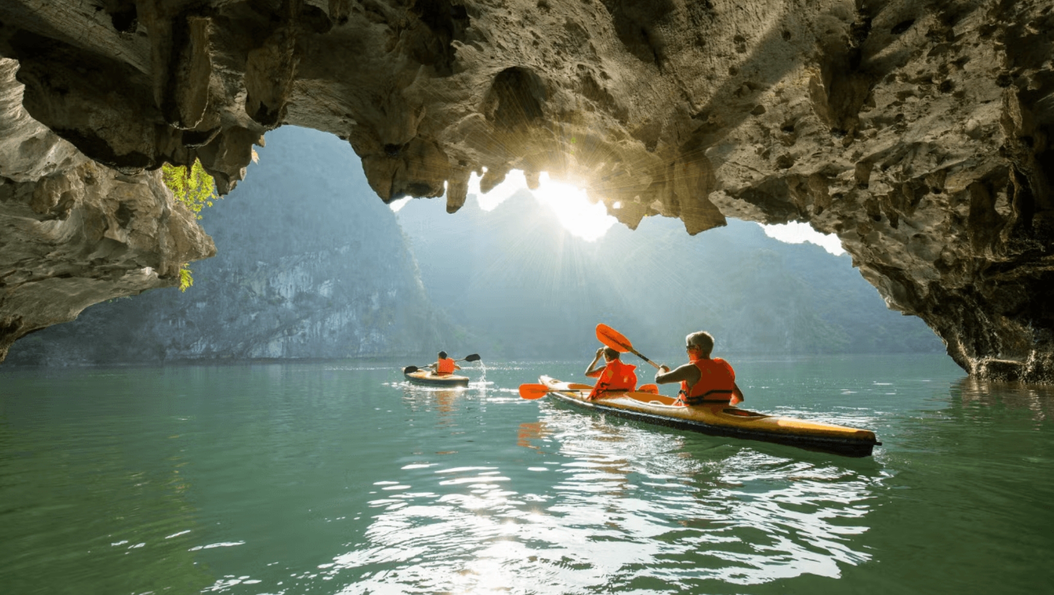 Partake In Kayak To Explore The Dark & Bright Cave