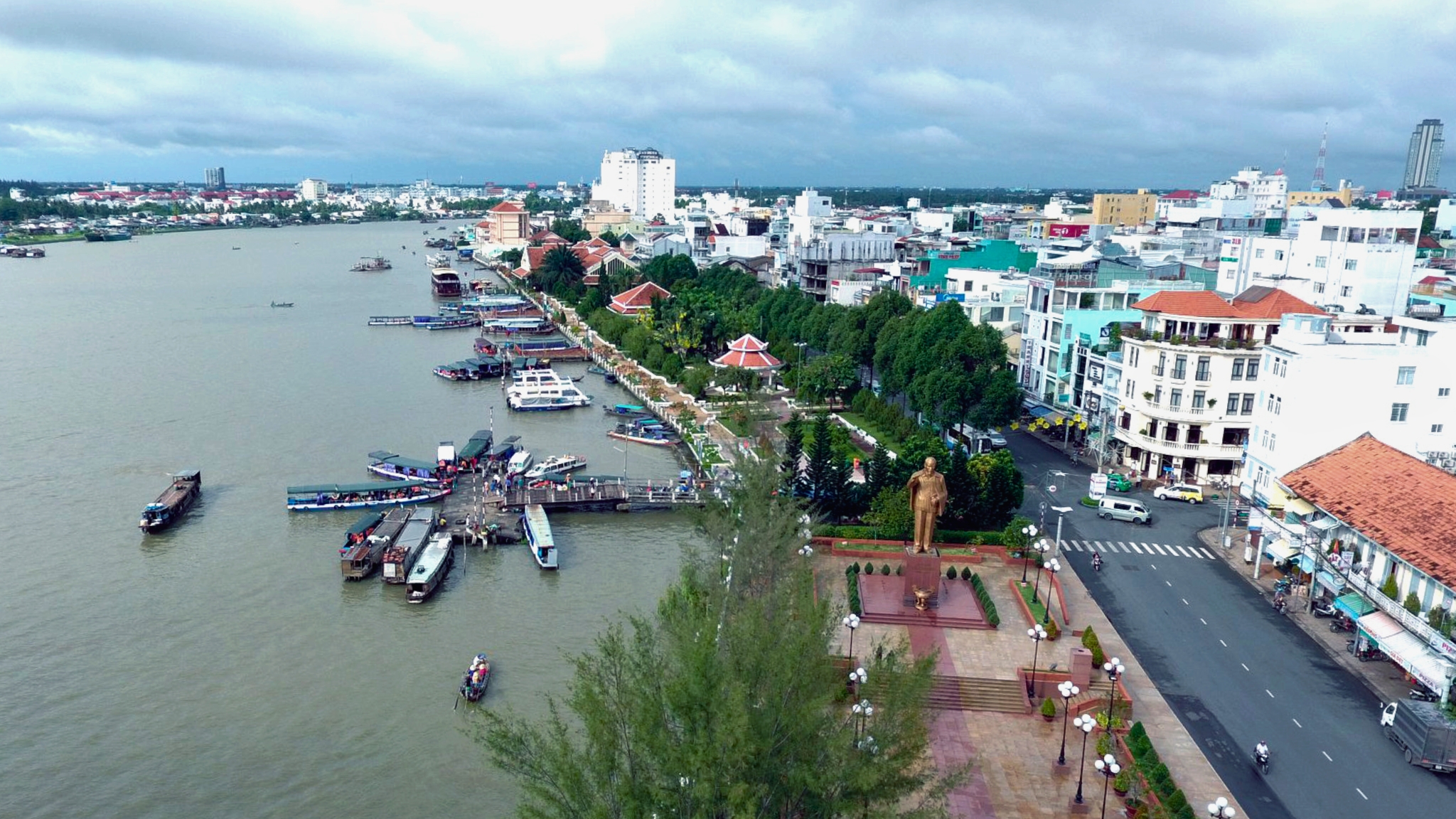 Start The Journey At Ninh Kieu Wharf