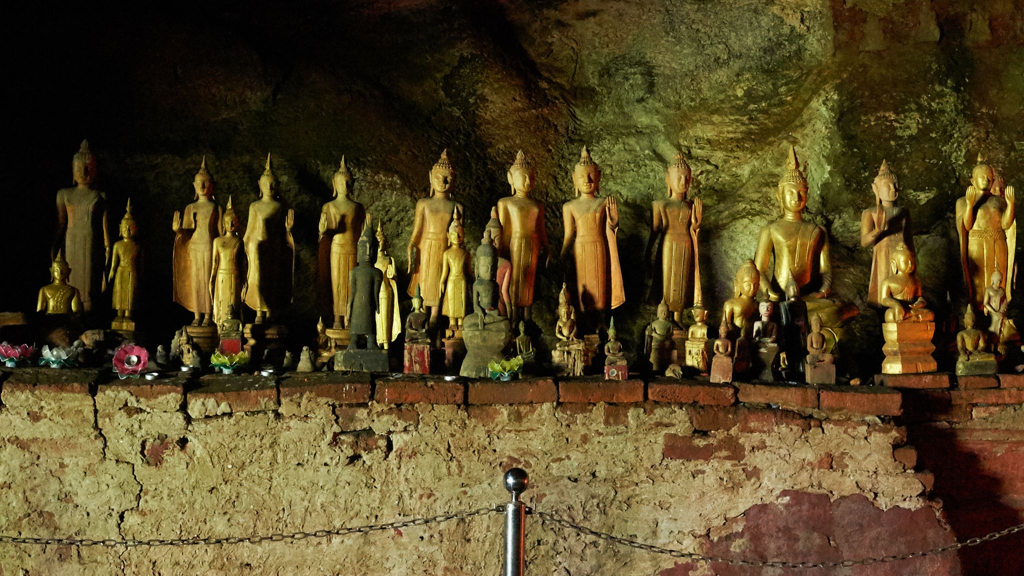 Day 4 See Mysterious Buddha Stupa Of Pak Ou Caves