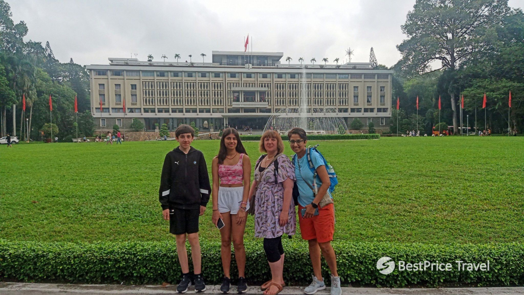 Day 10 Visit The Reunification Palace