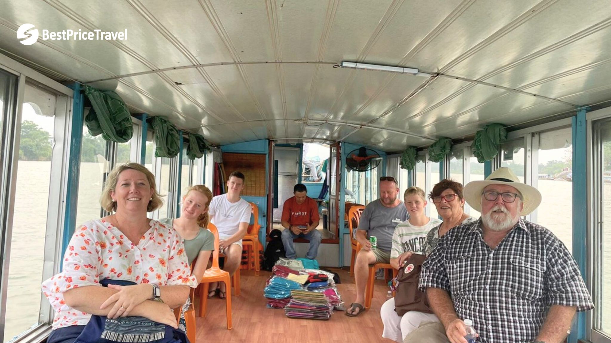 Day 2 Enjoy A Boat Trip To Phong Nha Cave