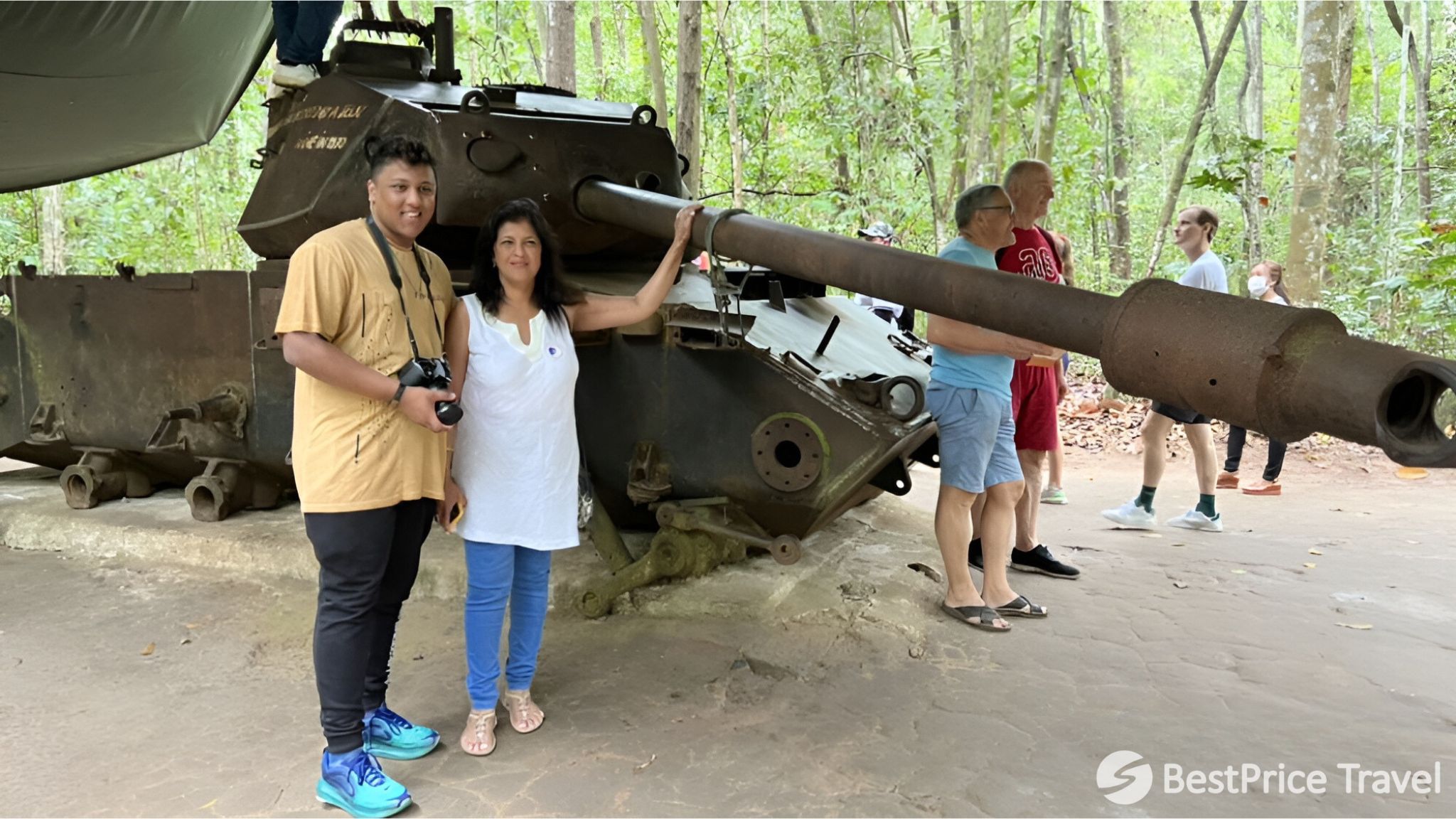 Day 11 Learn About Vietnamese History At Cu Chi Tunnels