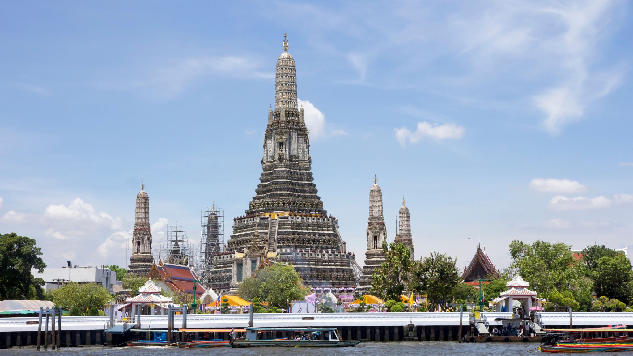 Day 2 Have A Tour At The Momentous Temple Wat Arun
