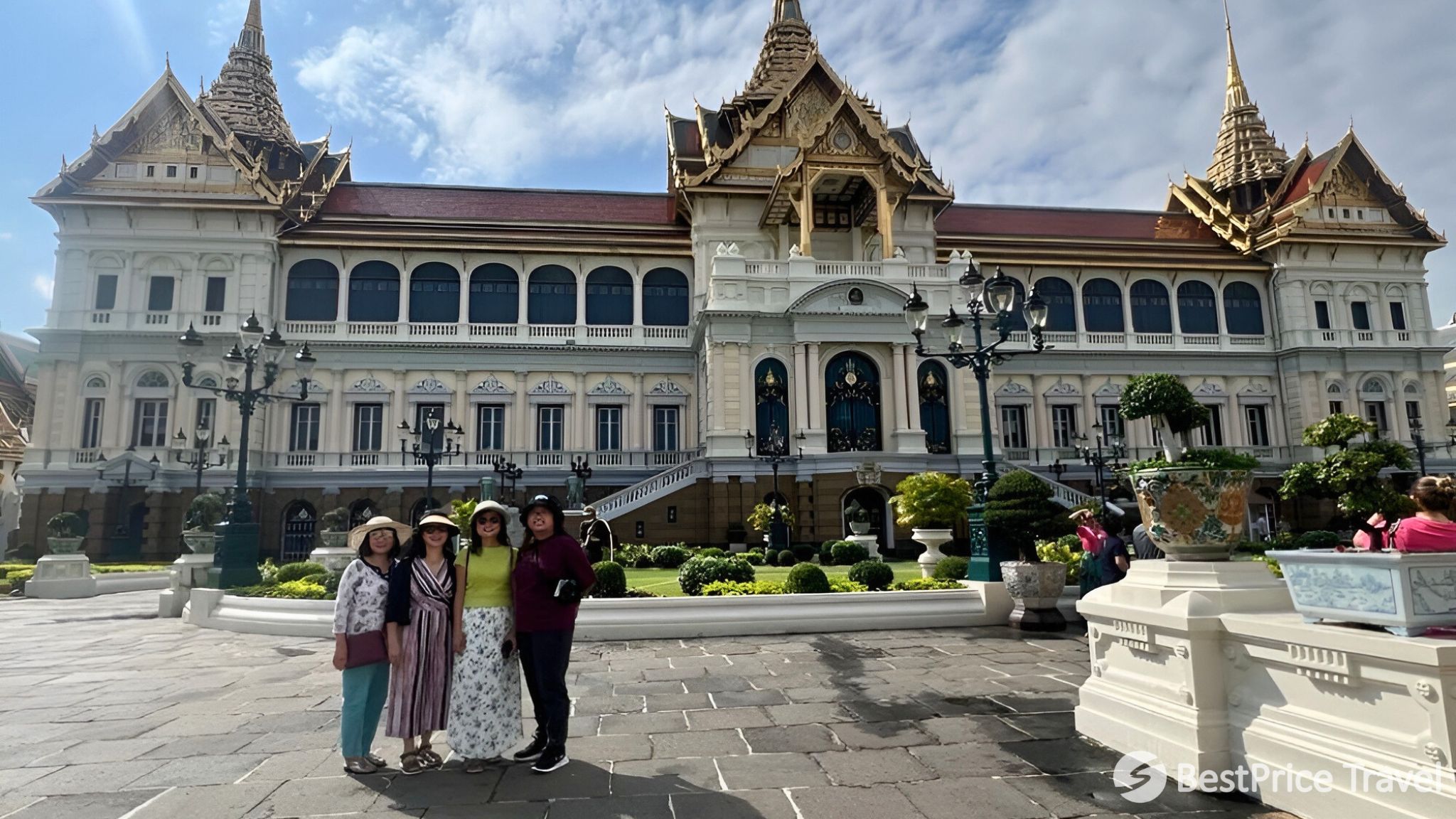 Day 2 Come Discovering The Impressive Architecture Of Grand Palace