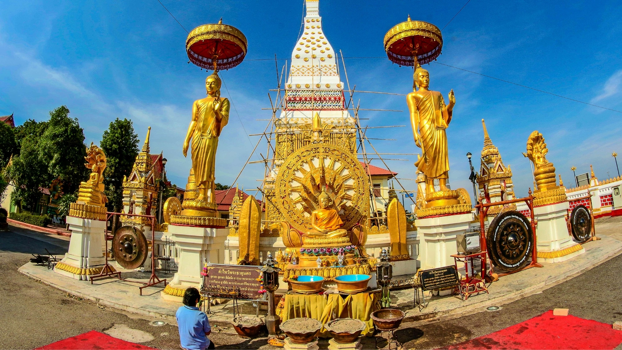 Day 6 Pray At Scared Wat Phra That Phanom