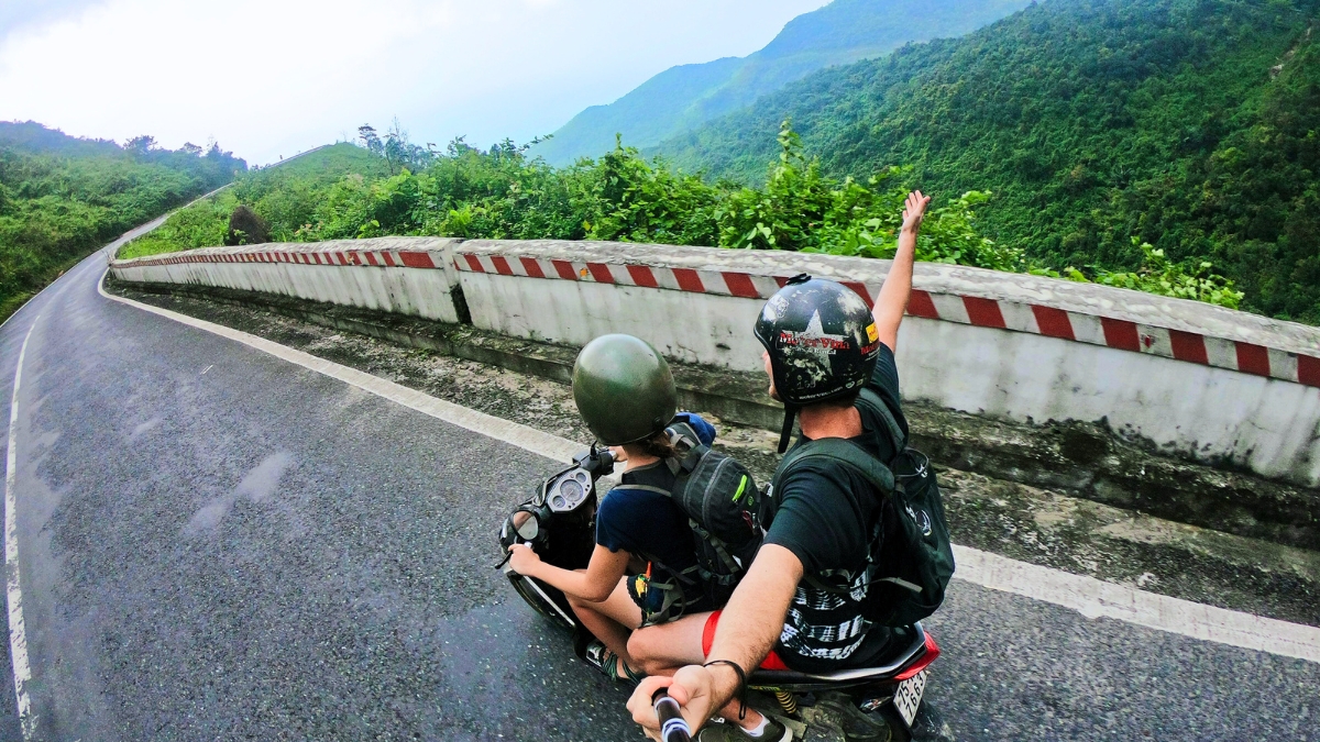 Day 2 Motorbiking To Hoi An Via Hai Van Pass
